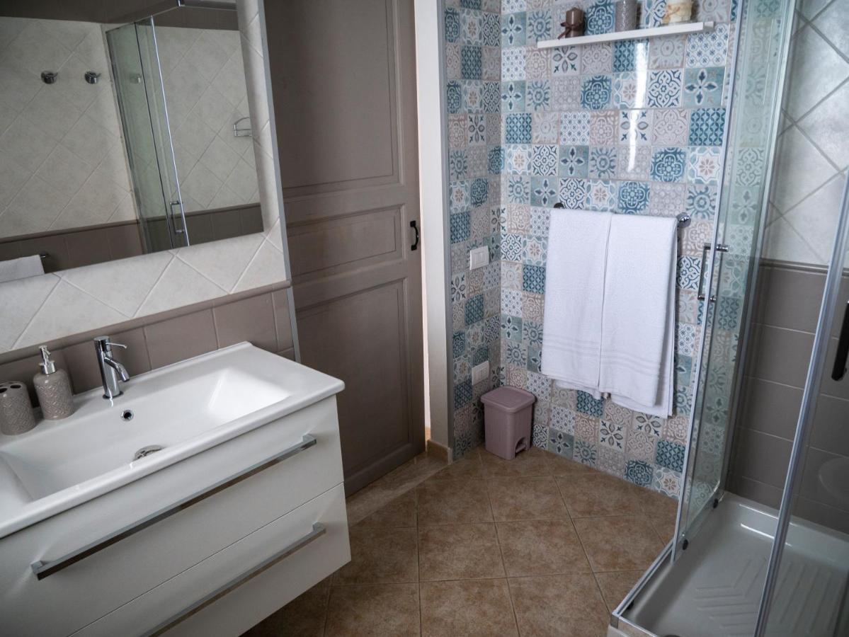 Domo Anna Hotel Villasimius Bagian luar foto