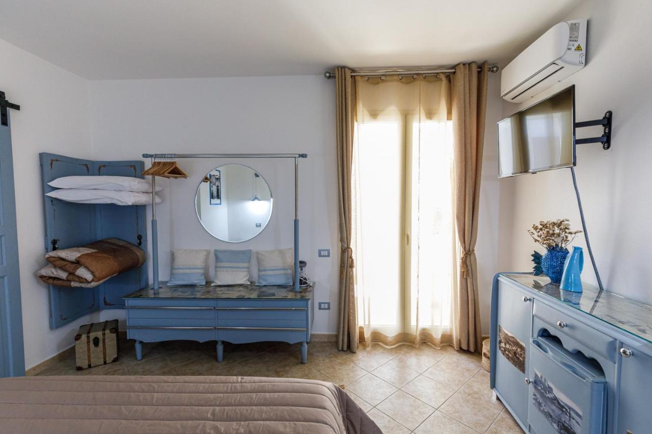 Domo Anna Hotel Villasimius Bagian luar foto