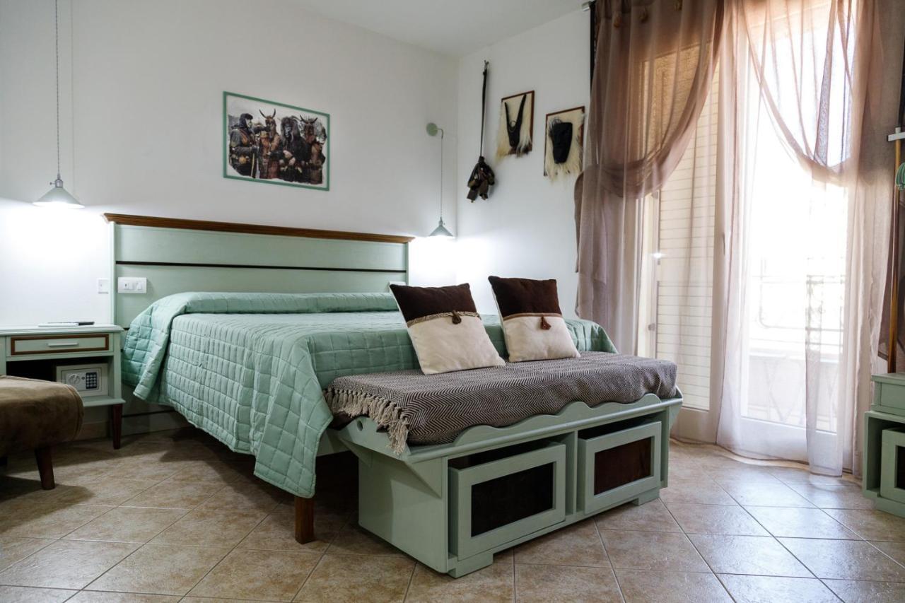 Domo Anna Hotel Villasimius Bagian luar foto