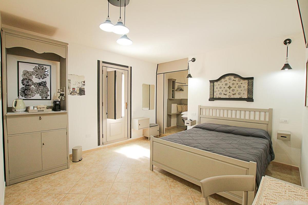 Domo Anna Hotel Villasimius Bagian luar foto